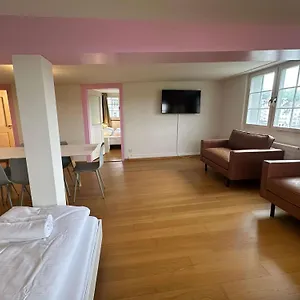 Hitrental Limmatquai Apartment Zurich